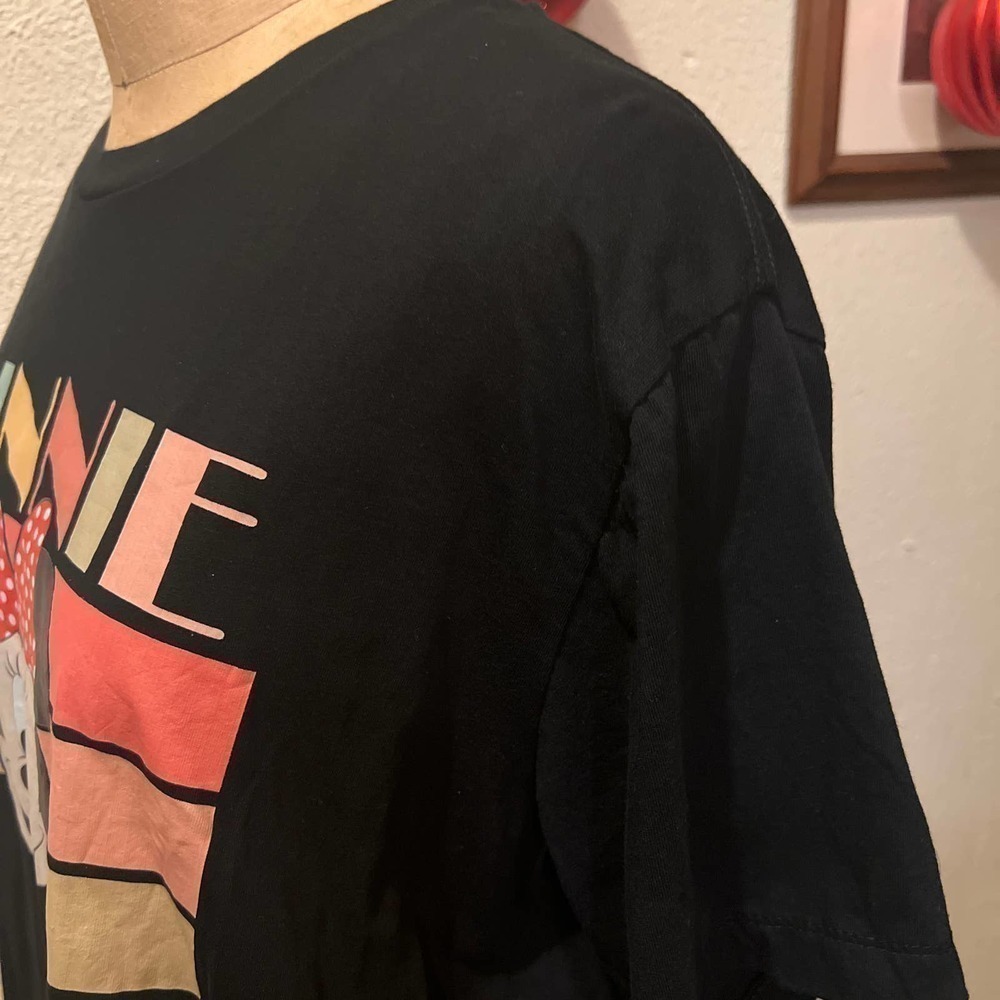 Women's Minnie Mouse Black Crew Neck T-shirt Size XL - Picture 6 of 10